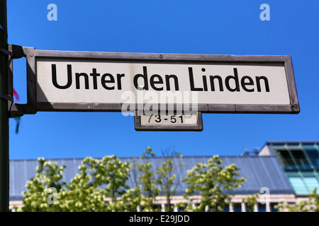 Unter Höhle Linden Straße unterzeichnen in Berlin, Deutschland Stockfoto