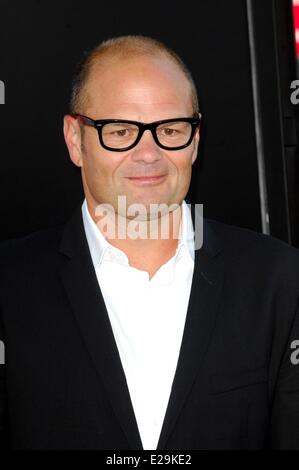 Los Angeles, CA, USA. 17. Juni 2014. Chris Bauer im Ankunftsbereich für TRUE BLOOD Premiere der Saison 7, TCL Chinese 6 Sälen (ehemals Grauman), Los Angeles, CA 17. Juni 2014. Bildnachweis: Elizabeth Goodenough/Everett Collection/Alamy Live-Nachrichten Stockfoto