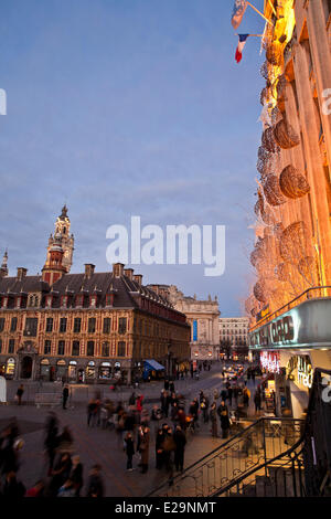 Frankreich, Nord, Lille, den Grote Markt mit der alten Börse Stockfoto