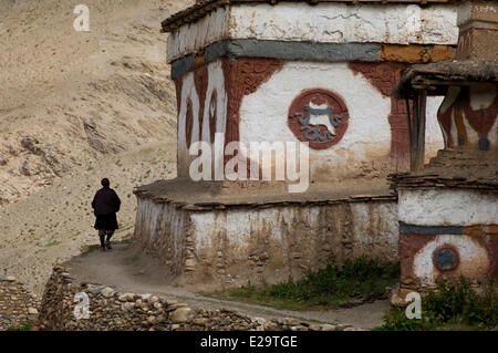 Nepal, Karnali Zone, Dolpo Region, Tarap Tal chorten Stockfoto