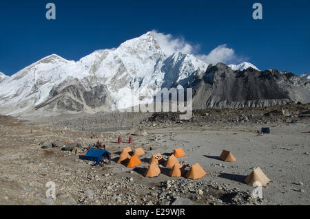 Nepal, Sagarmatha Zone Khumbu-Region, Trek Everest Base Camp, Gorak Shep Plateau (5140 m), Expedition Lager vor Stockfoto