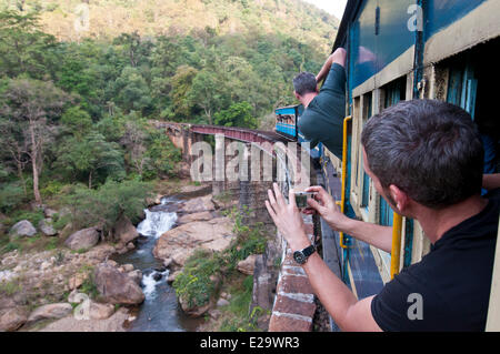 Indien, Tamil Nadu Zustand, der Nilgiri Mountain Railway (NMR), eröffnet im Juni 1899 als Weltkulturerbe der UNESCO gelistet und Stockfoto