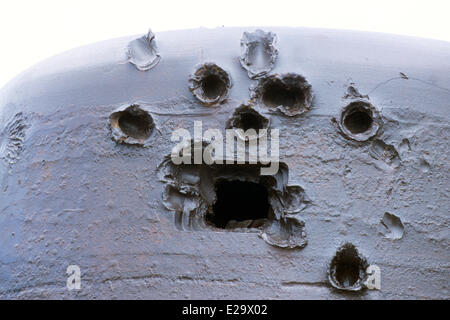 Frankreich, Calvados, Vierville Sur Mer, Omaha Beach, D Tag Museum, deutsche Küstenschutz Revolver, wirkt sich des Feuers Stockfoto