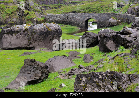 Irland, County Kerry, Killarney Region, Gap of Dunloe Wishing Brücke Stockfoto