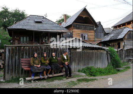 Rumänien, Karpaten, Maramures Region, Iza Tal, Dorf Botiza Stockfoto