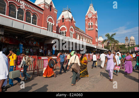 Indien, Tamil Nadu Zustand, Chennai (Madras), Chennai Central Station im Jahre 1873 im Neo-gotischen Stil erbaut Stockfoto