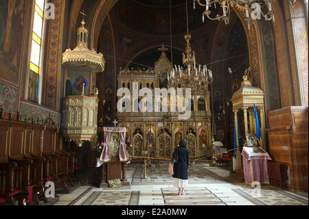 Rumänien, Siebenbürgen, Brasov, Piata Sfatului (Rates Platz), orthodoxe Kirche Stockfoto