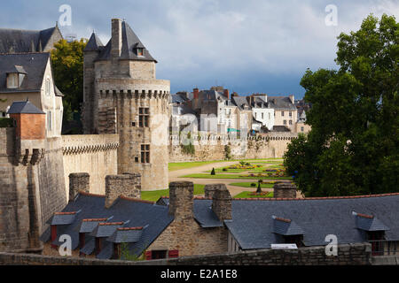 Frankreich, Morbihan, Golf von Morbihan, Vannes, die mittelalterliche Altstadt, die Wallanlagen Gärten Stockfoto