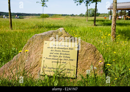 Stresow-Denkmal für die Zwangsumsiedlungen der Schädlinge"Betrieb" im Jahr 1952. Sachsen Anhalt, Deutschland Stockfoto