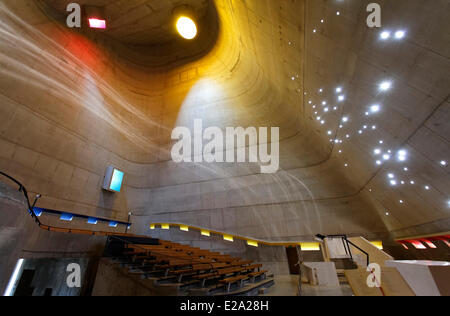 Frankreich, Loire, Firminy, Le Corbusier-Website von Firminy (Firminy-Vert), Saint-Pierre-Kirche von Le Corbusier entworfen Stockfoto