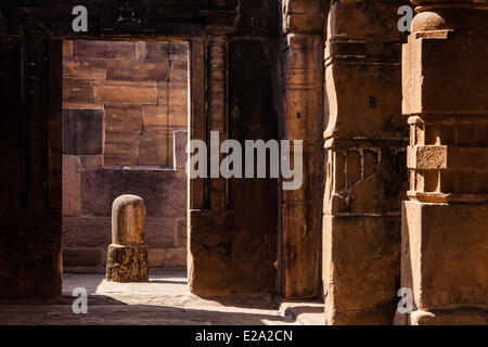 Indien, Karnataka Zustand, Aihole, lingam Stockfoto