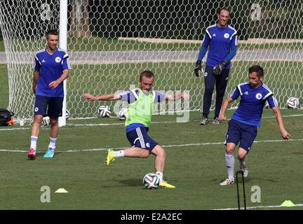 Sao Paulo, Brasilien. 17. Juni 2014. Spieler Training Reserven Kader von Bosnien statt in Guaruja, Süd Küste von Sao Paulo, südöstlichen Brasilien, am 17. Juni 2014. Inhaber-Spieler sind heute. Bildnachweis: Dpa picture Alliance/Alamy Live News Stockfoto