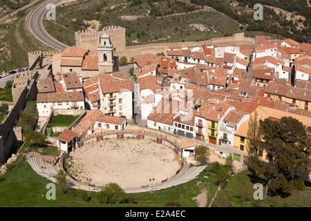 Spanien, Valencia, Provinz Castellon, Morella, Blick auf die Innenstadt von der Burg Stockfoto