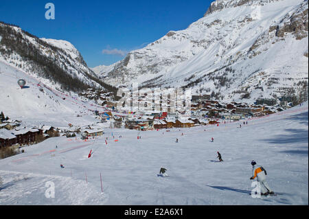 Frankreich, Savoyen, Val d ' Isere, route des Kriteriums, Test World Cup Riesenslalom Mann auf dem Gesicht Olympique de Bellevarde Stockfoto