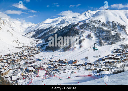 Frankreich, Savoyen, Val d ' Isère, Straße des Kriteriums, testen Sie World Cup Riesenslalom Mann auf dem Gesicht Olympique de Bellevarde (2827 Stockfoto