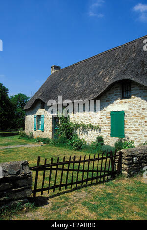 Frankreich, Loire-Atlantique Parc Naturel Regional de Briere (Briere Naturpark), Saint-Lyphard, Reetdachhaus in Stockfoto