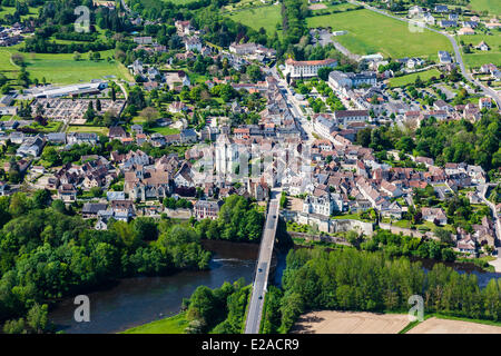 Frankreich, Vienne, La Roche Pozay (Luftbild) Stockfoto