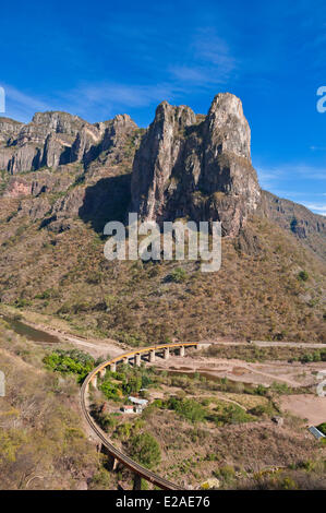 Mexiko, der letzte Staat Chihuahua, Barranca del Cobre (Copper Canyon), die Eisenbahnlinie (El Chepe) von Los Mochis nach Chihuahua Stockfoto