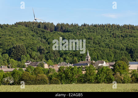 Frankreich, Aveyron, Windkraftanlagen in der Nähe der Bouloc plateau Levezou Stockfoto