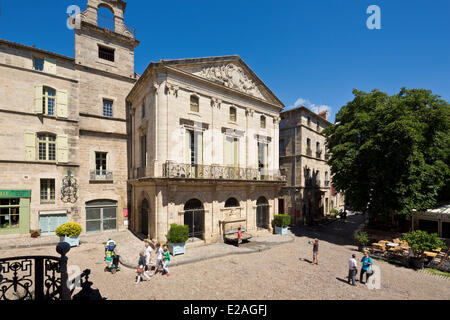 Frankreich, Herault, Pezenas, Hotel des Konsuln Mansion und seinem Brunnen in Place Gambetta Stockfoto