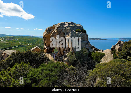 Italien, Sardinien, Provinz Olbia Tempio, Costa Smeralda (Costa Smeralda), Gallura, Capo d ' Orso, Bären-Fels, Granit-block, in Stockfoto