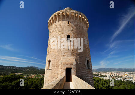 Spanien, Balearen, Mallorca, Palma, Schloss Bellver, engen Eingang in den Dungeon-Tour Stockfoto
