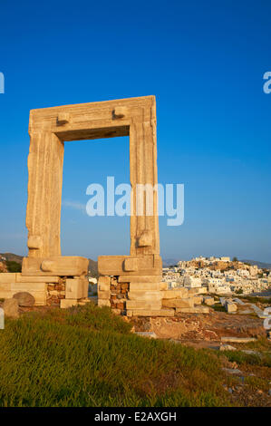 Griechenland, Cyclades, Insel Naxos, Hora (Chora), archäologische Stätte, Gateway des Apollo-Tempels Stockfoto