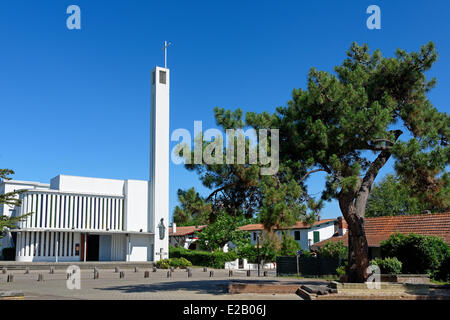 Frankreich, ummauerten Gironde, d ' Arcachon, Cap Ferret, weiße Kirche Notre Dame des Flots genannt Stockfoto