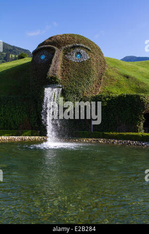 Österreich, Tirol, Wattens, Swarovski Kristallwelten, Eintrag unter dem Wasserfall des Kopfes des Riesen Stockfoto