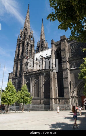 Frankreich, Puy de Dome, Clermont-Ferrand, Cathedrale Notre Dame de Assomption in Trachy Andesit Stein genannt Volvic Stockfoto