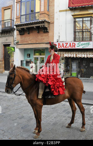 Spanien, Andalusien, Sevilla, Triana, die Abfahrt der Bruderschaft Hacia Rocio Wallfahrt nach El Rocio, Spaniens wichtigste, Stockfoto