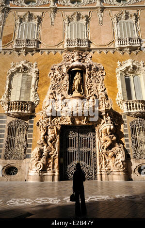 Spanien, Valencia, Fassade des Palacio Marques de Dos Aguas XV Jahrhundert, beherbergt die Keramik Museum Gonzalez Marti, Portal Stockfoto