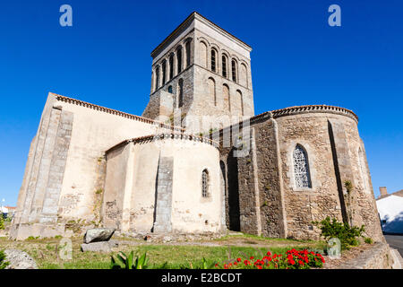 Frankreich, Vendee, Ile d'Yeu, Saint-Sauveur, Kirche Stockfoto