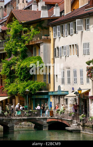 Frankreich, Haute Savoie, Annecy, Quai de l ' Isle und Fluss Thiou Stockfoto