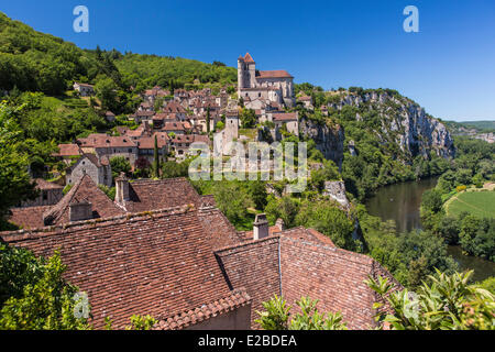 Frankreich, Menge, Saint-Cirq Lapopie, gekennzeichnet Les Plus Beaux Dörfer de France (The Most schöne Dörfer von Frankreich) Stockfoto