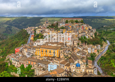 Panoramablick von Ragusa Ibla Stockfoto