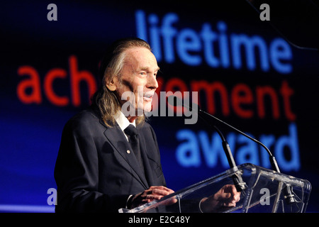 Gordon Lightfoot liefert seine Dankesrede bei den 25. SOCAN Awards Stockfoto