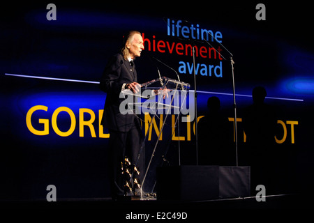 Gordon Lightfoot liefert seine Dankesrede bei den 25. SOCAN Awards Stockfoto