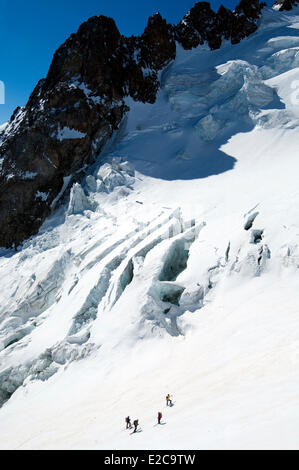 Abfahrt Richtung Le Pied du Col und Parc National des Ecrins, La Grave über dem Glacier de l ' Homme, Tour De La Meije, Hautes Alpes, Frankreich Stockfoto