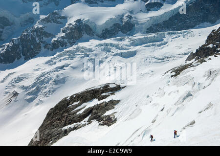 Abfahrt Richtung Le Pied du Col und Parc National des Ecrins, La Grave über dem Glacier de l ' Homme, Tour De La Meije, Hautes Alpes, Frankreich Stockfoto