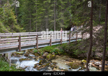 Italien, Venetien, Provinz Belluno, Dolomiten, Weltkulturerbe der UNESCO, Cortina d ' Ampezzo, Fanes Wasserfall Stockfoto