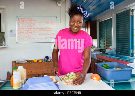 Bahamas, Harbour Island Queen Conch Restaurant bekannt für seine Muschel-Salate Stockfoto