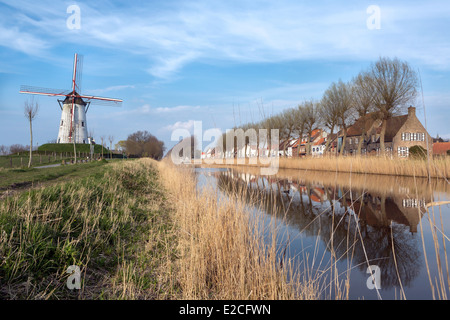 Blick auf Damme, eines der schönsten mittelalterlichen Dörfchen in Flandern, Belgien Stockfoto