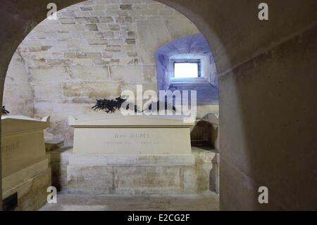 Frankreich, Paris, das Pantheon, die Krypta, die Gewölbe die Gräber von Jean Jaures, Felix Eboue und Victor Schoelcher Zusammenführung Stockfoto