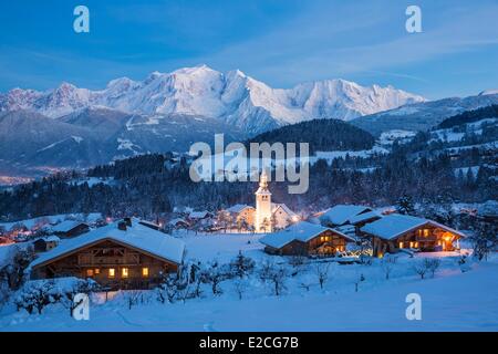 Frankreich, Haute Savoie, Cordon, de Assomption Kirche Notre-Dame, Blick auf den Mont Blanc (4810m) und das massiv Stockfoto