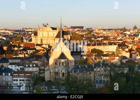 Frankreich, Vienne, Poitiers, Kirche, Saint-Pierre-Kathedrale Sainte Radegonde Stockfoto