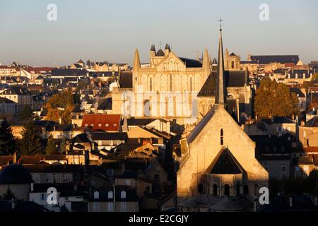 Frankreich, Vienne, Poitiers, Kirche, Saint-Pierre-Kathedrale Sainte Radegonde Stockfoto