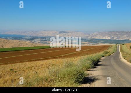 Israel, Northern District, unteren Galiläa, der Fluss Jordan-Tal und die Berge von Jordanien im Hintergrund Stockfoto