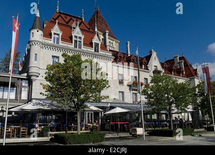 Schweiz, Kanton Waadt, Lausanne, Stadtteil Ouchy am Genfersee, Schloss Ouchy am alten Hafen Stockfoto