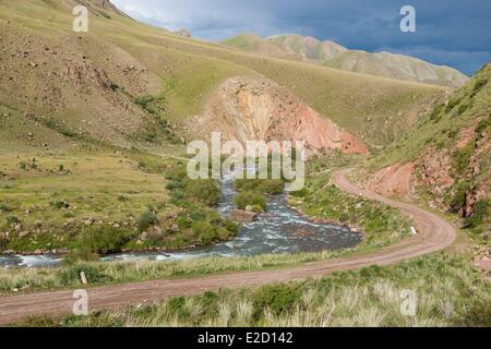 Kirgisistan Naryn Provinz Song-Kol zoologische Reserve Song-Kol Fluss im Tal Stockfoto